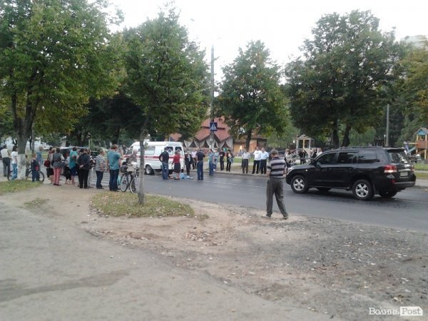 Жінку збили біля переходу. ФОТО